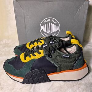 NEW IN BOX Palladium Troop Runner Duffel Bag Green Yellow Sneakers Mens 7